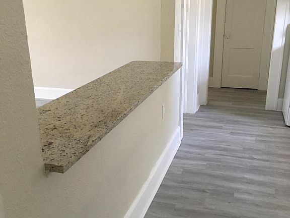 2nd image of 860 14th Ave S #1