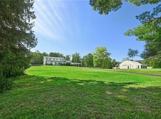 4384 Lehnenberg Rd, Riegelsville, PA 18077