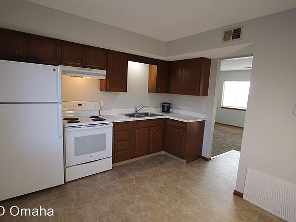 3rd image of 310 N Farragut St #1