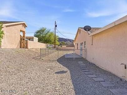 3rd image of 3130 Osborn Dr #101