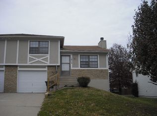 1614 W Spruce St, Olathe, KS 66061