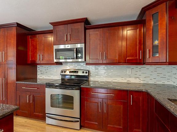 3rd image of 6355 Saint Andrews Cir S