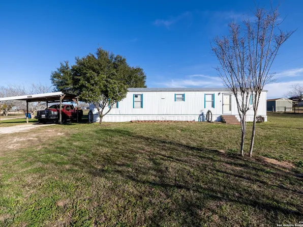 1427 COUNTY ROAD 361 Unit B, La Vernia, TX 78121