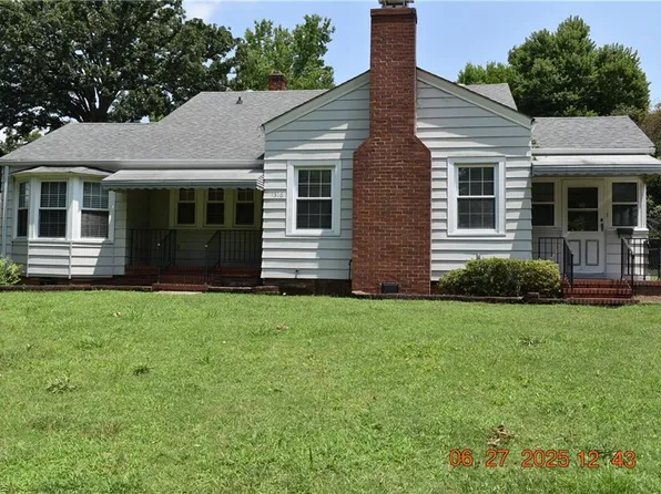 1316 Winstead Pl, Greensboro, NC 27408