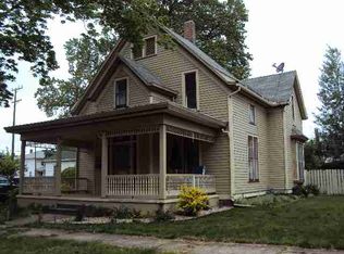 209 E Jefferson St, Clinton, IL 61727