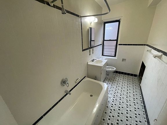 5th image of 89-11 63rd Ave #302