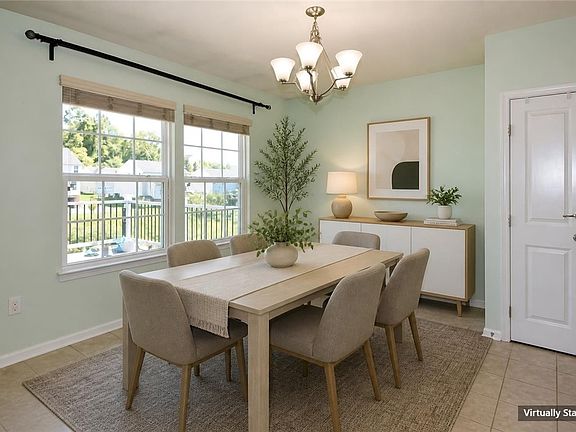 3rd image of 8021 Hinsdale Ln