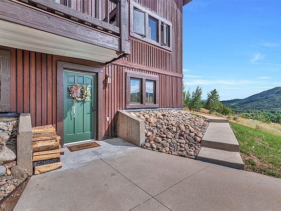 3rd image of 494 Tamarack Drive