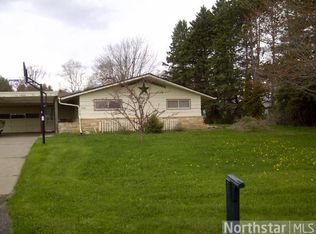 532 Broadway Ave S, Braham, MN 55006