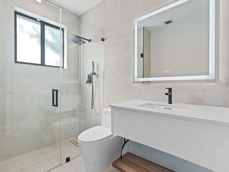705 SW 8th Ter — Photo 33