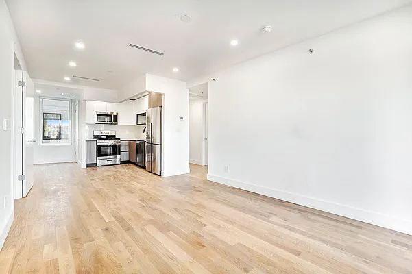 Rented by Compass | media 9