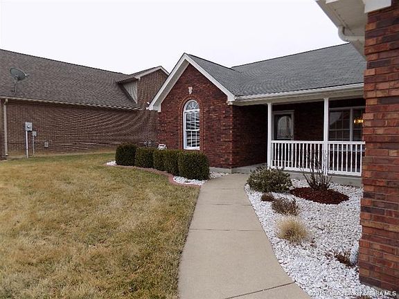 5th image of 3923 Sarah Dr