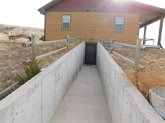 Walkout basement entrance