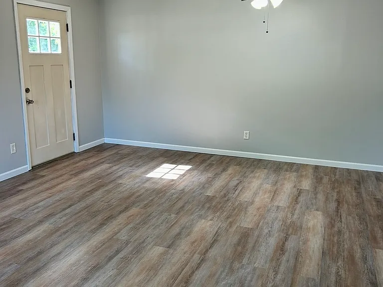 1501 Woodlawn Dr #2 — Photo 1