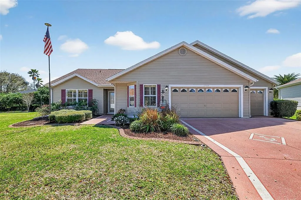 3 bed, 2.0 bath, 1597 sqft, $2,800 — Photo 1
