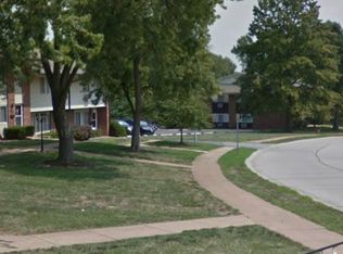 9924 S Bunker Hill Dr #F, Saint Louis, MO 63123