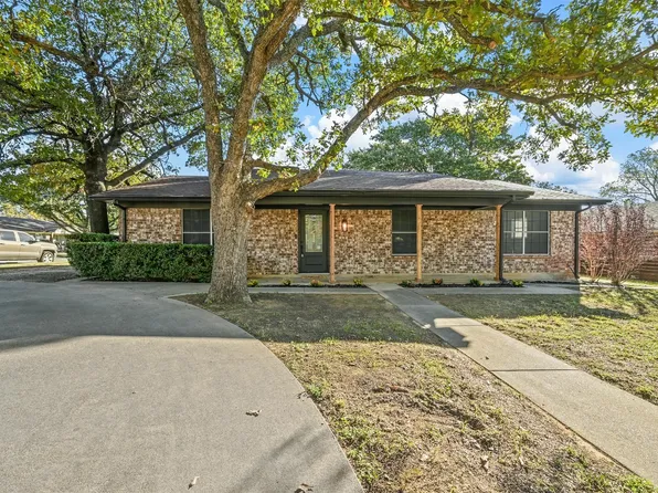 3632 Brown Trl, Bedford, TX 76021