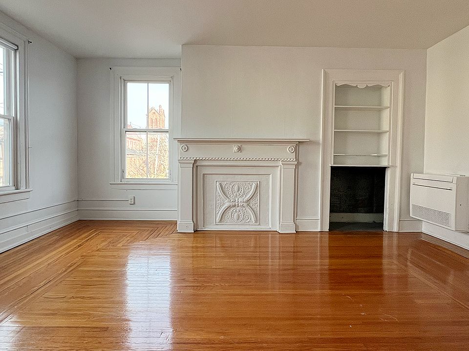 1st image of 440 Union 442 St