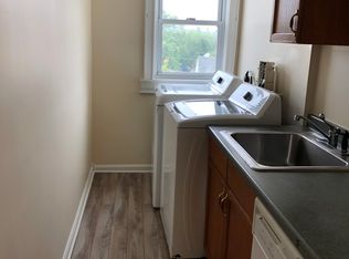 324 Lincoln St #2, Lowell, MA 01852