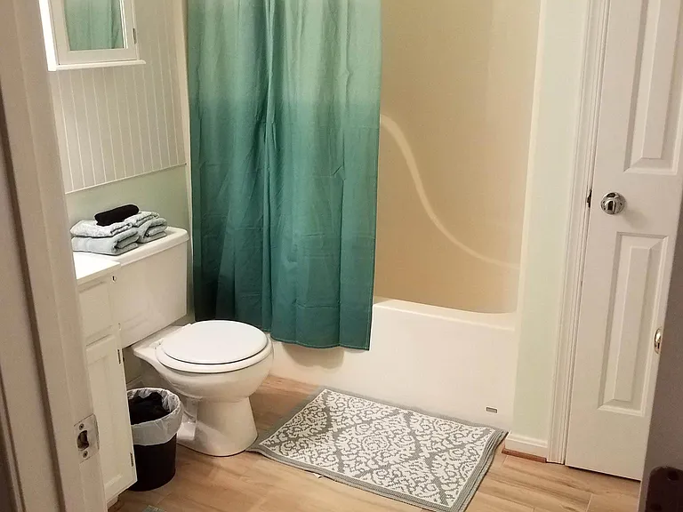 131 Quiet Waters Pl — Photo 15