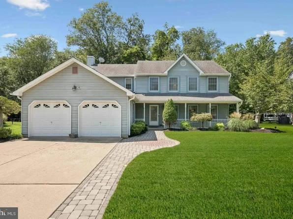19 Kensington Dr, Eastampton, NJ 08060