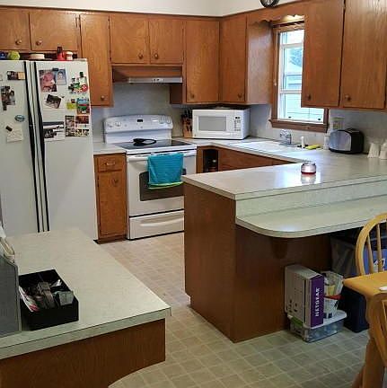 3rd image of 3242 Avenue I