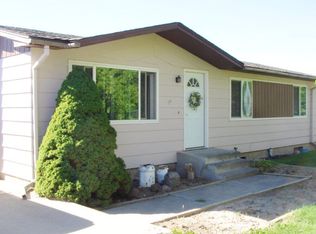 812 N 675 E, Basalt, ID 83218