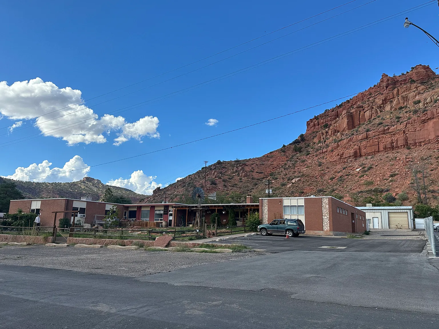 W 300 N, Kanab — Photo 2