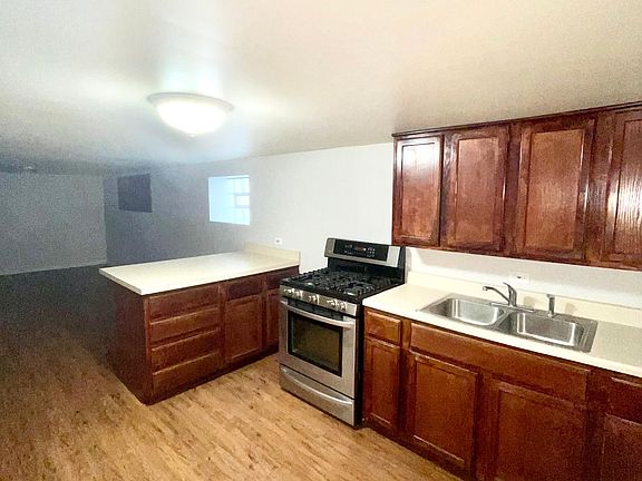 2nd image of 5644 N Parkside Ave #B