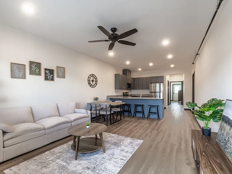 1197 Liberty Dr — Photo 24