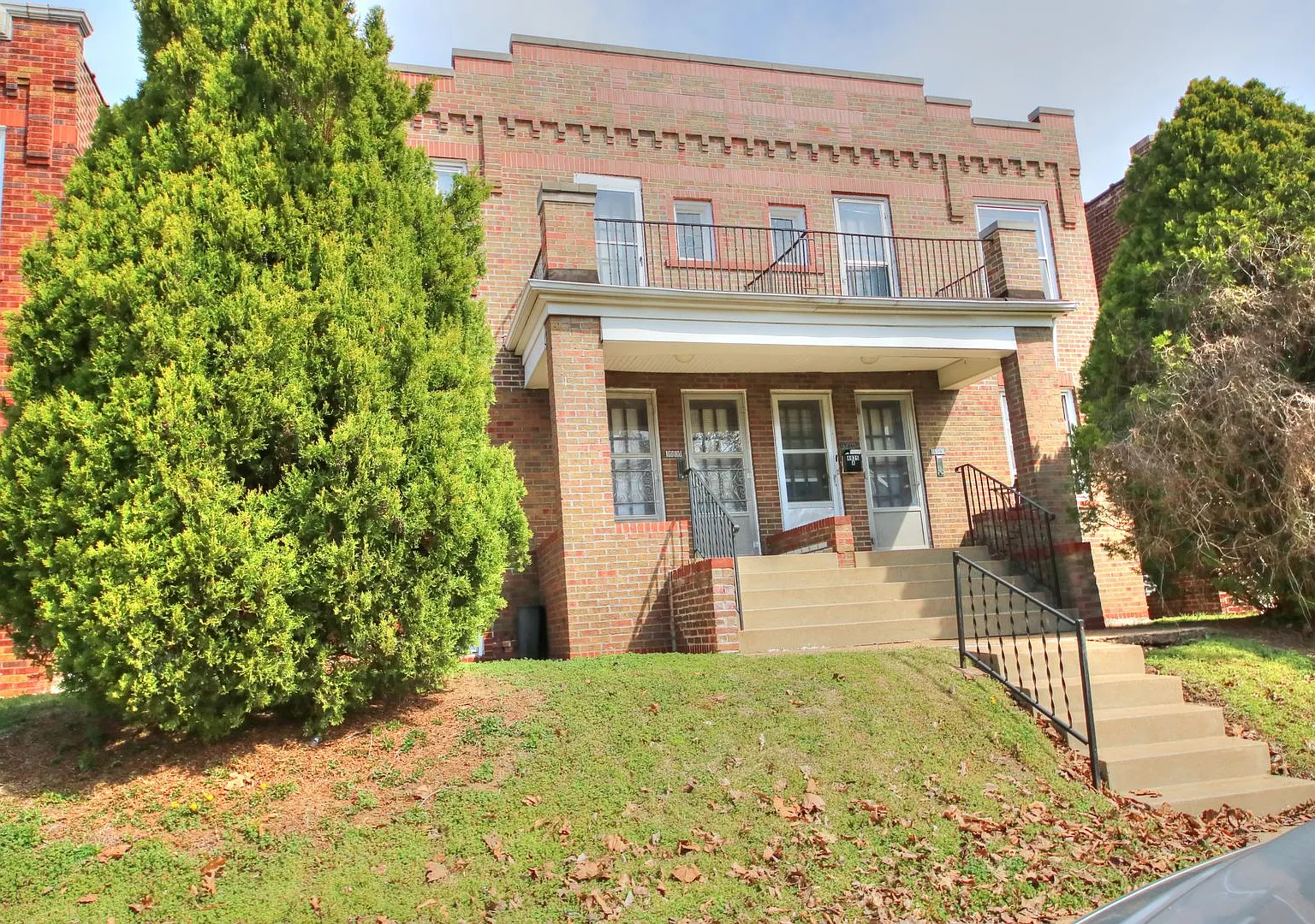 4925-4927 Eichelberger St. — Photo 1