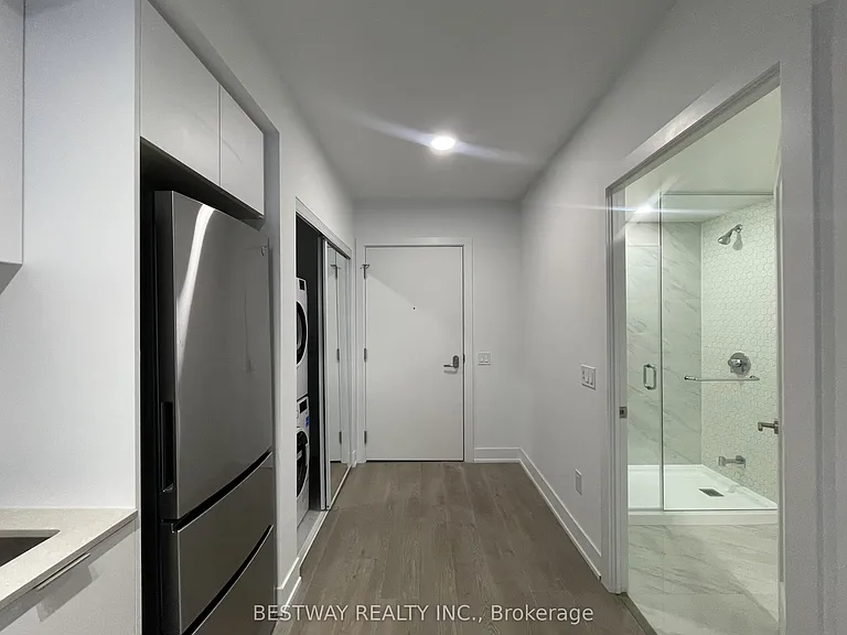8 Cedarland Dr #202 — Photo 6