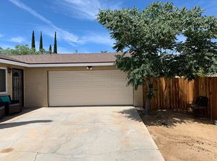 7522 Borrego Trl, Yucca Valley, CA 92284