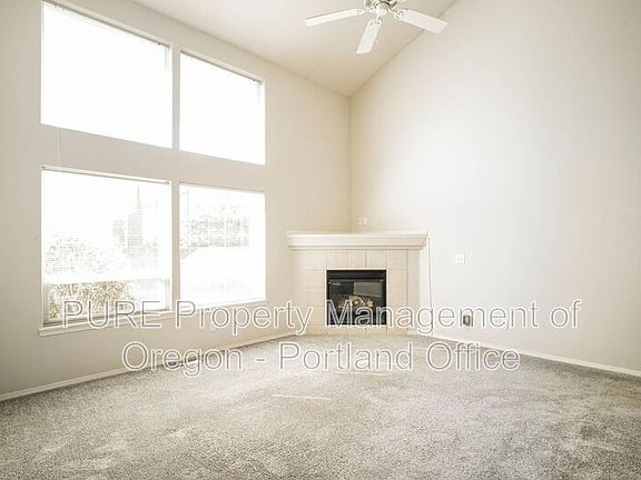 5th image of 1434 NE Birkshire Ct