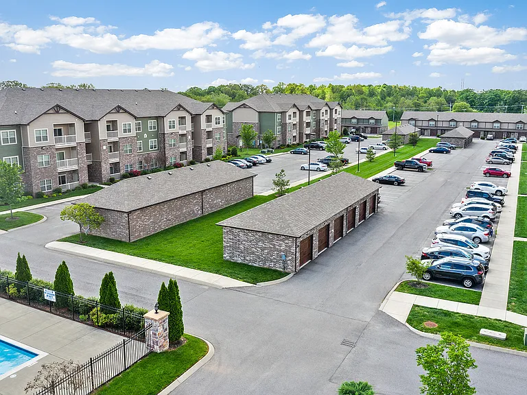 Addison at Rossview — Photo 48