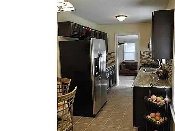3rd image of 3821 S Cape Henry Ave