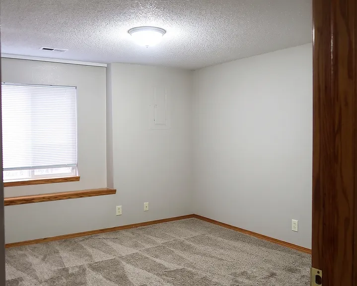 123 N Florence St — Photo 13