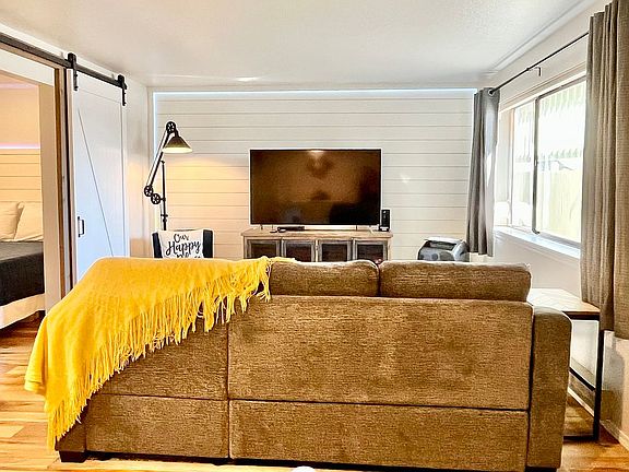 4th image of 304 McBride St #103