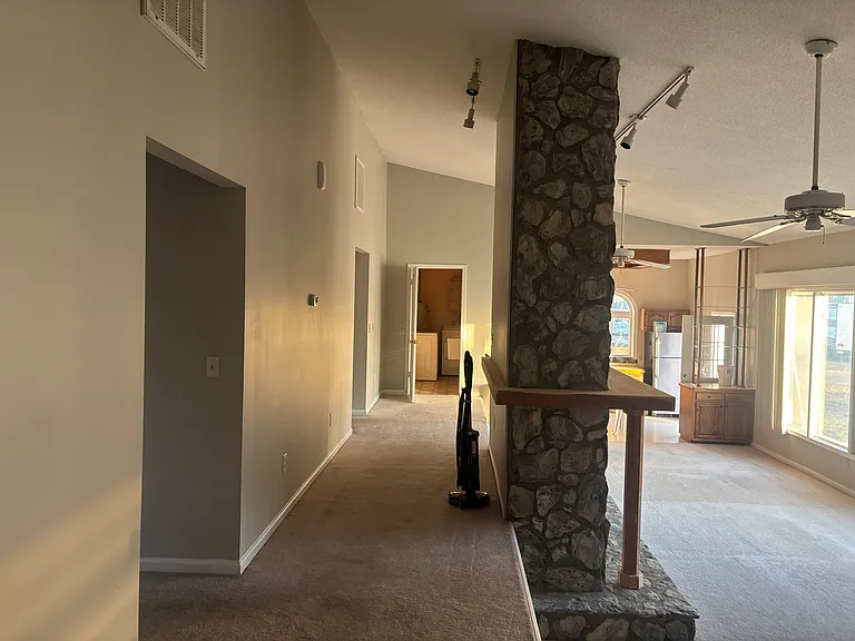 101 Aviator Ln — Photo 9