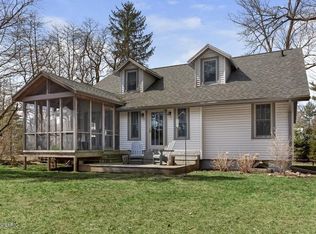 14832 Park Ln, Three Oaks, MI 49128