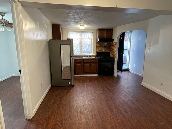 4th image of 2913 Seymour Ave #1