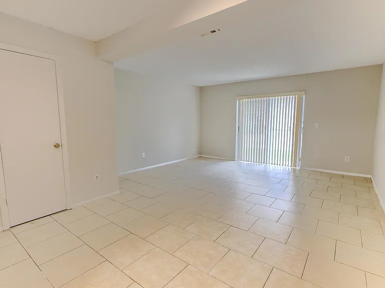 163 Bowie Ln #C — Photo 4