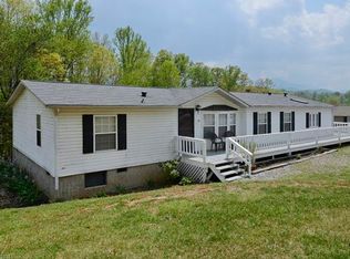 25 Black Walnut Ln, Candler, NC 28715