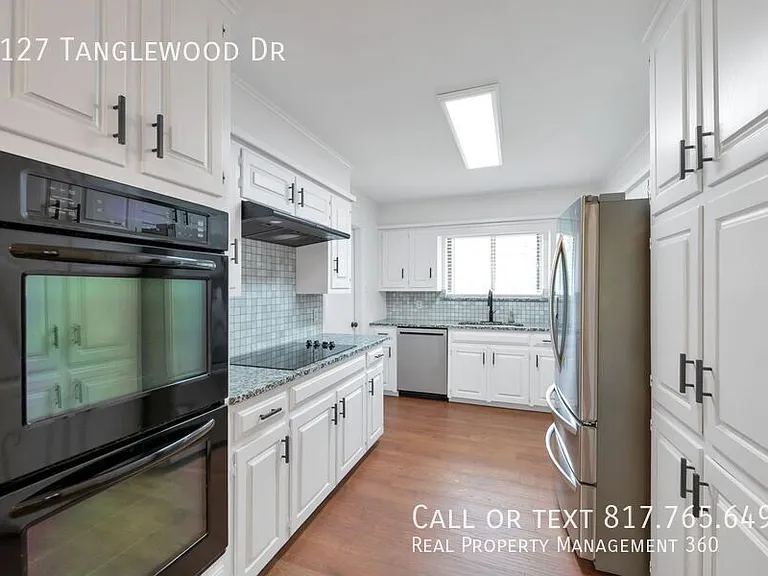 2127 Tanglewood Dr — Photo 9