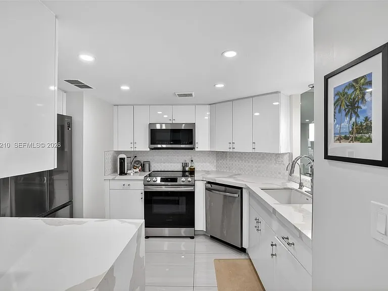 3000 E Sunrise Blvd #14C — Photo 5