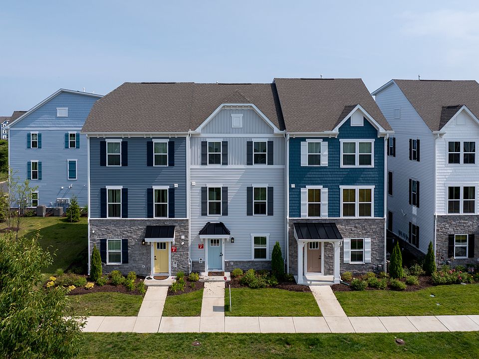 1st image of 8662 S Park Dr #2