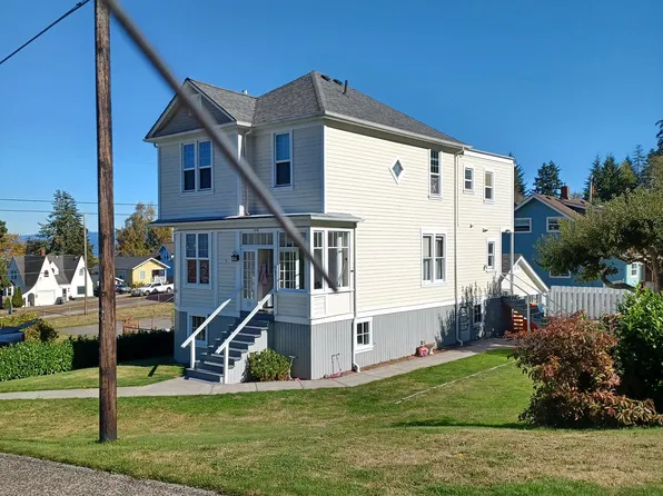 668 45th St #2, Astoria, OR 97103