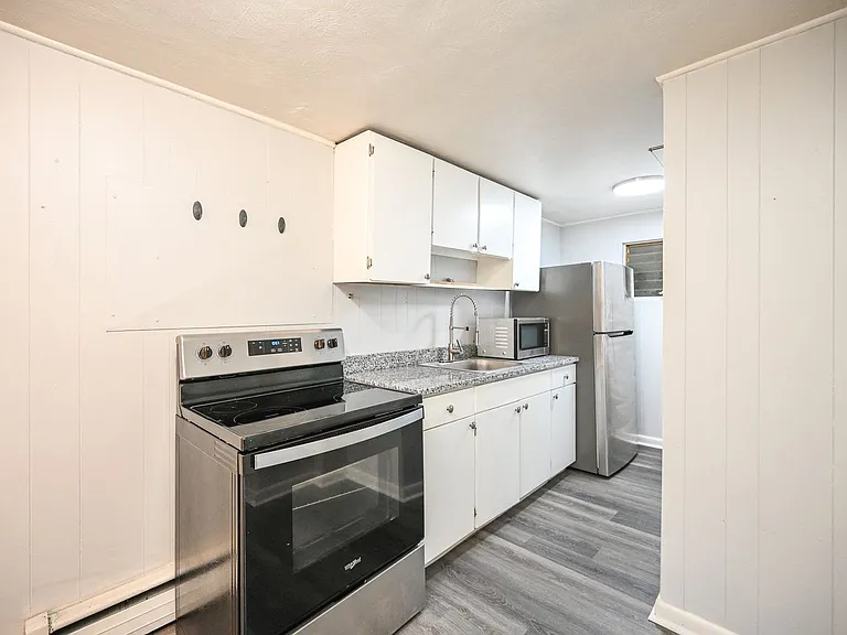 2625 Robertson Ave #5 — Photo 4