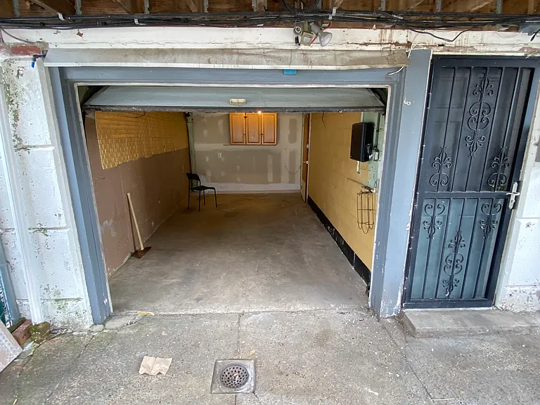 8732 Ditman St — Photo 19