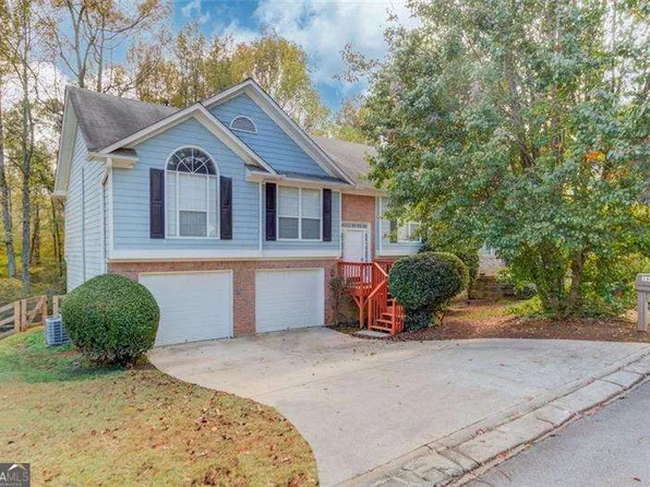 1605 Watercrest Cir, Lawrenceville, GA 30043